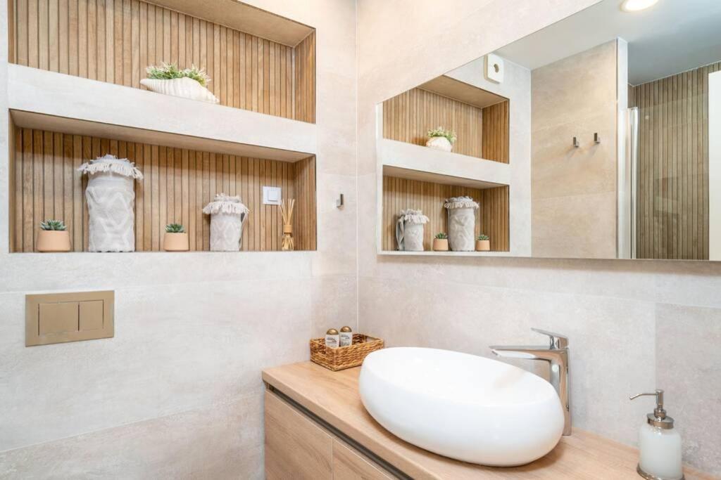 Villa Diana: Bayside View Beauty - A Romantic Home ดูบรอฟนิก ภายนอก รูปภาพ