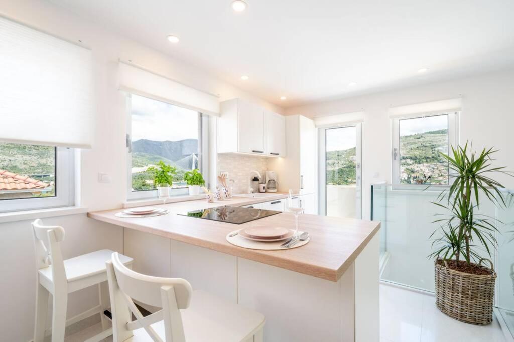 Villa Diana: Bayside View Beauty - A Romantic Home ดูบรอฟนิก ภายนอก รูปภาพ