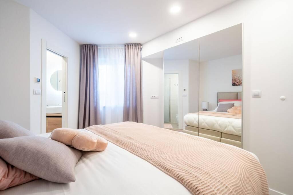 Villa Diana: Bayside View Beauty - A Romantic Home ดูบรอฟนิก ภายนอก รูปภาพ